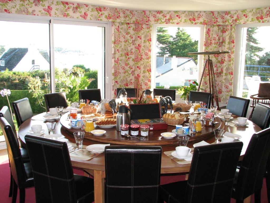 L'Escale Evel Er Ger Bed & Breakfast Locquirec Exterior photo